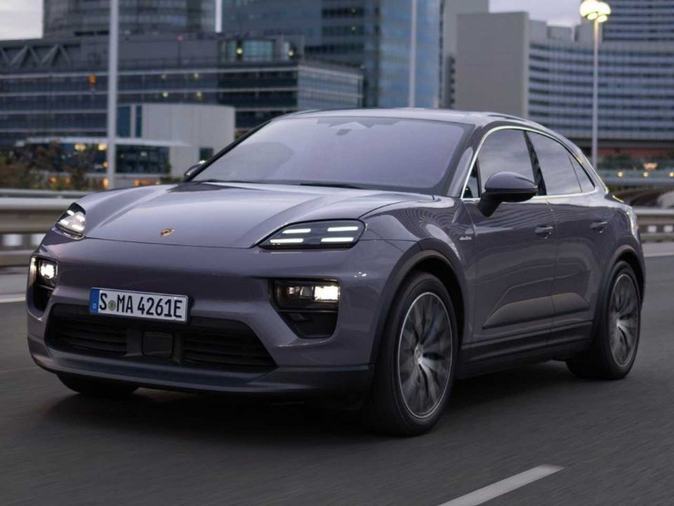 Porsche Macan EV